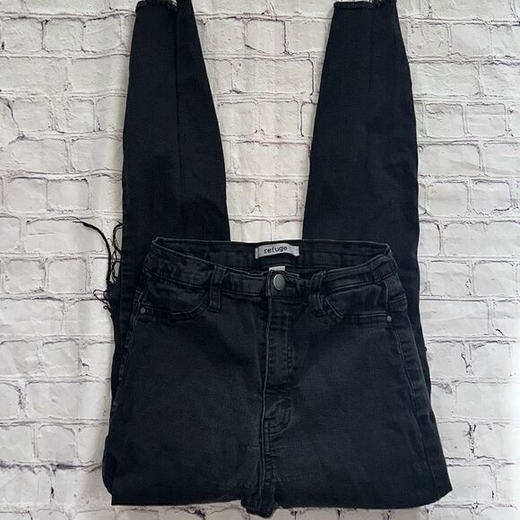 Refuge Black Skinny Jeans - Picture 4 of 6